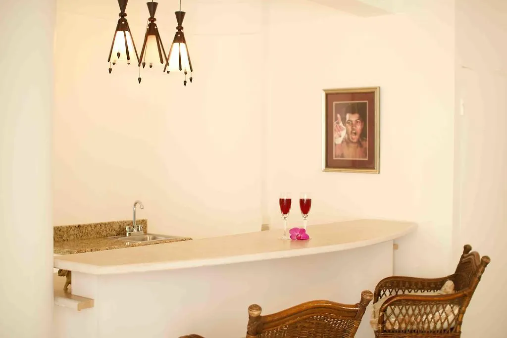*** Πανσιόν Cattleya Luxury Suites Κίνγκστον Τζαμάικα