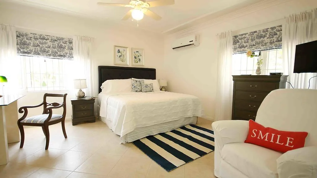 Cattleya Luxury Suites Kingston Jamaica
